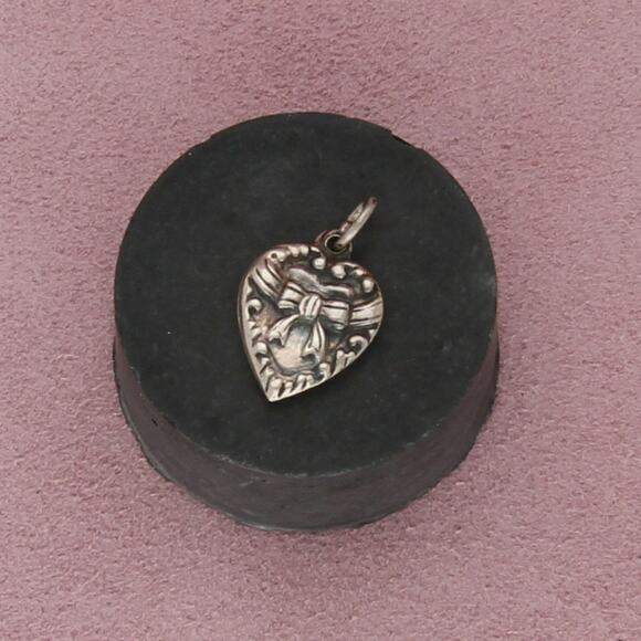 Sterling Jewelry - sterling silver vintage wwii ribbon bow puffy heart charm pendant